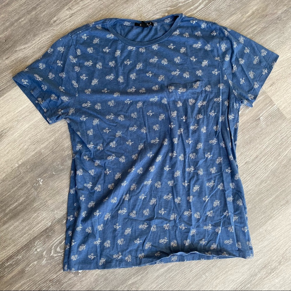 Forever 21 Floral t shirt